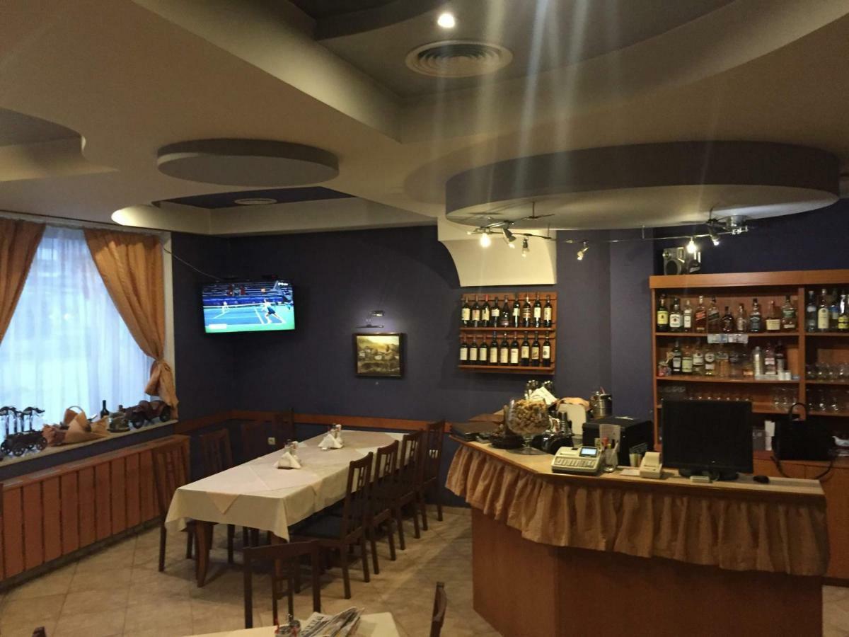 Family Hotel Odessa 세블리에보 외부 사진