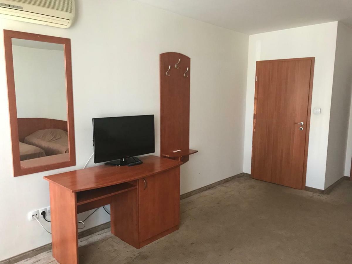 Family Hotel Odessa 세블리에보 외부 사진