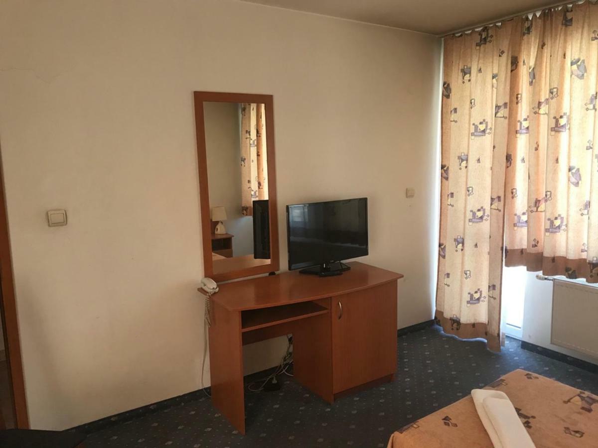 Family Hotel Odessa 세블리에보 외부 사진