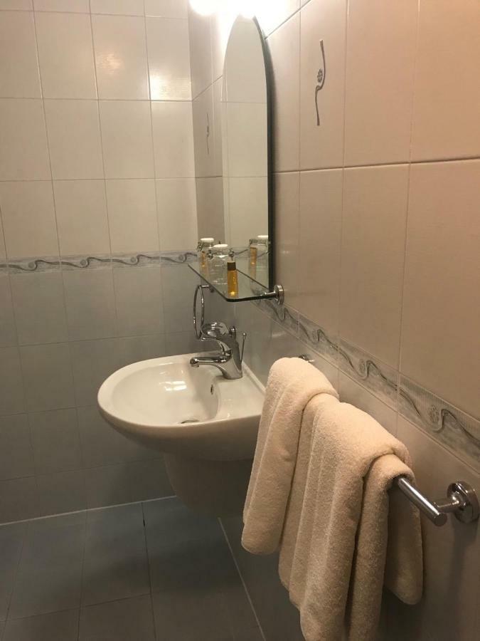 Family Hotel Odessa 세블리에보 외부 사진