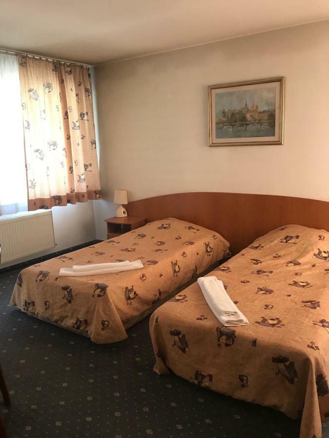 Family Hotel Odessa 세블리에보 외부 사진